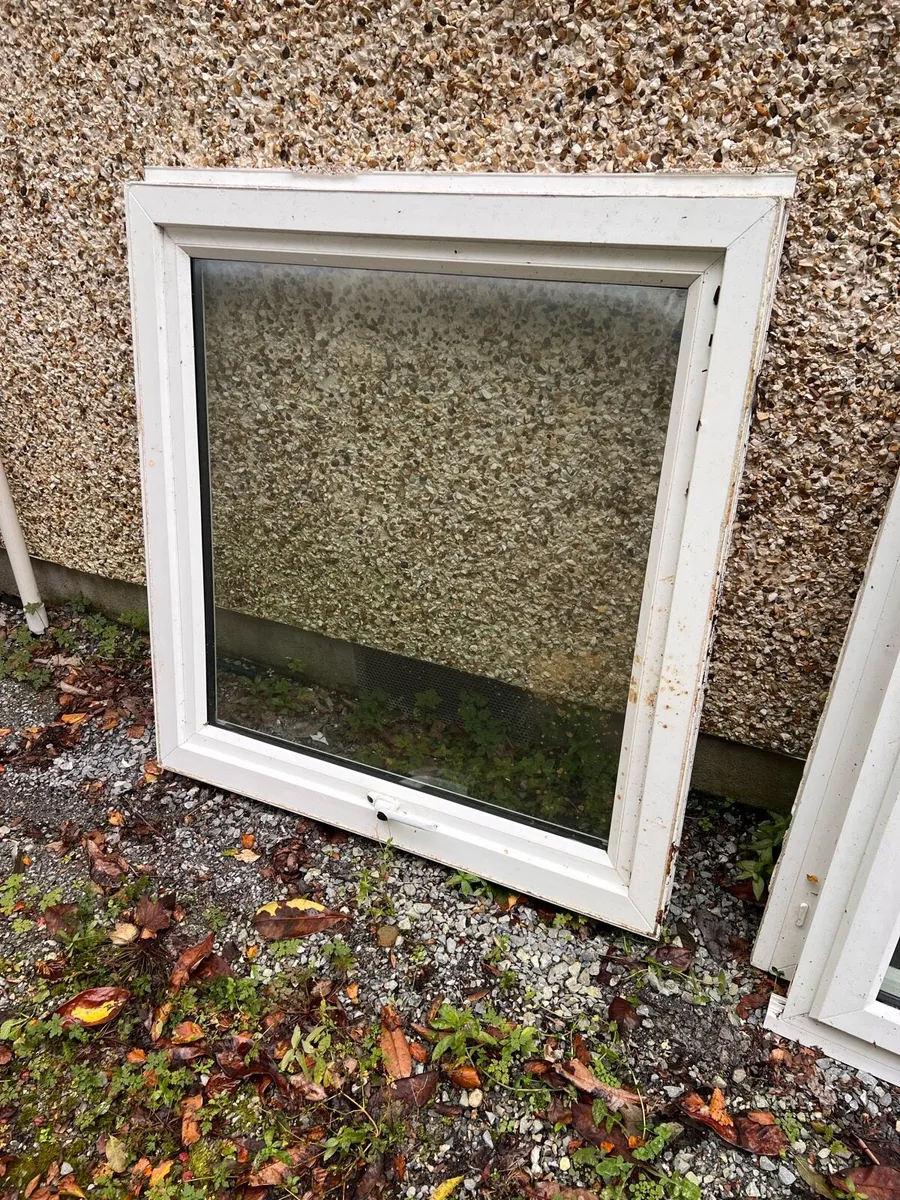 House windows - Image 3