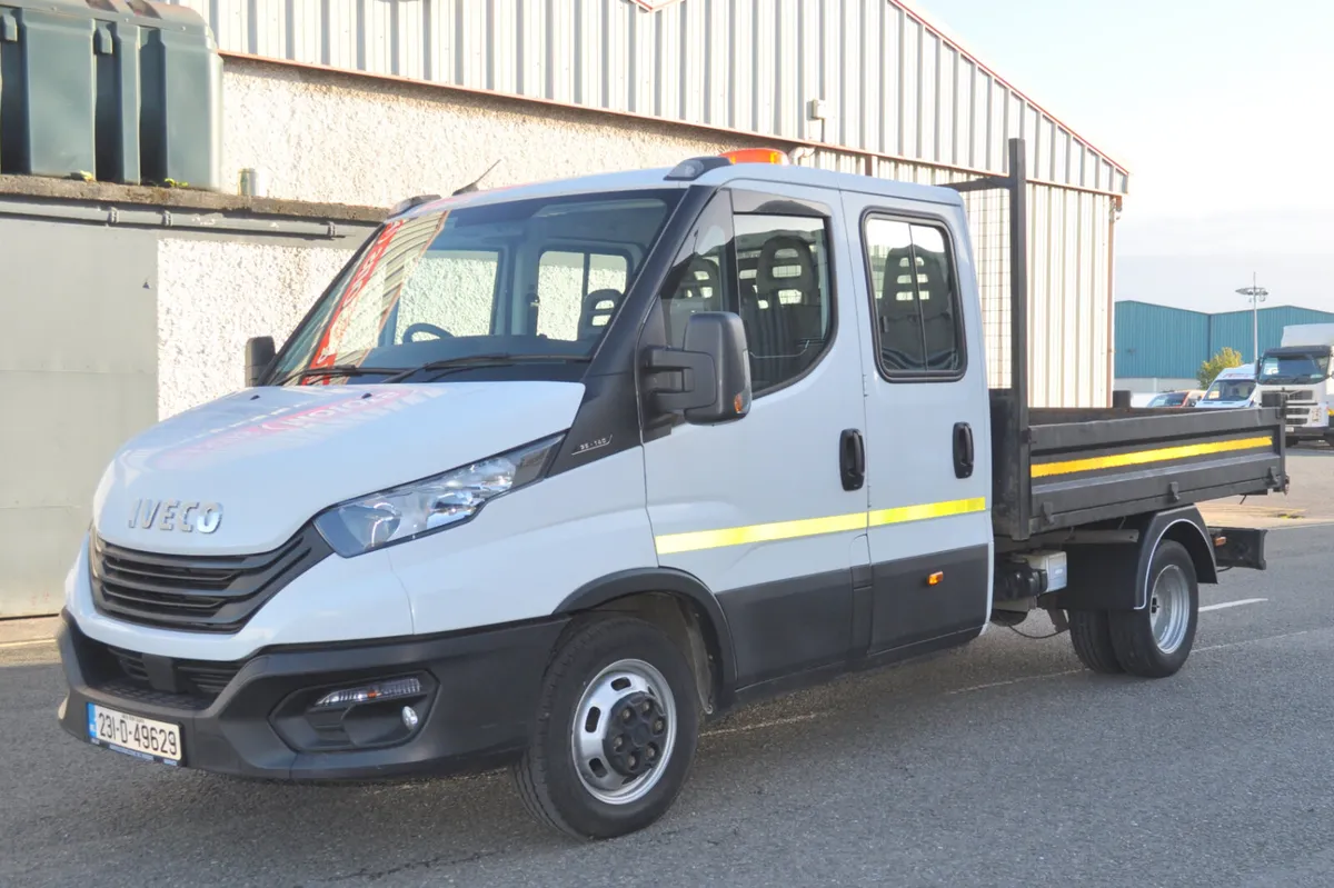 Iveco Daily Crew Cab Twin Wheel tipper - Image 1
