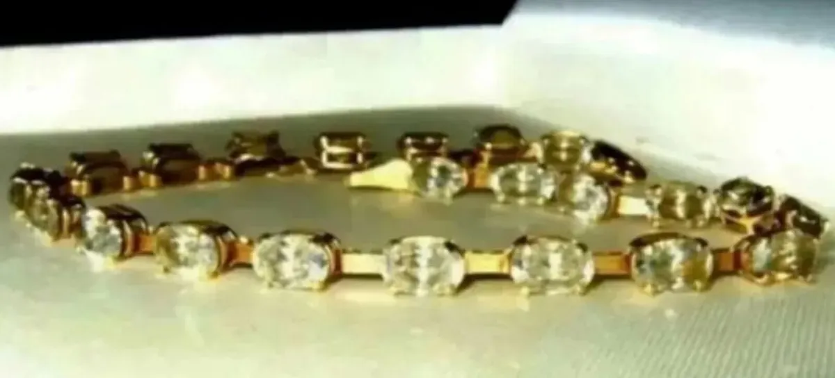 Vintage Hallmarked 14ct Gold Tennis Bracelet - Image 3