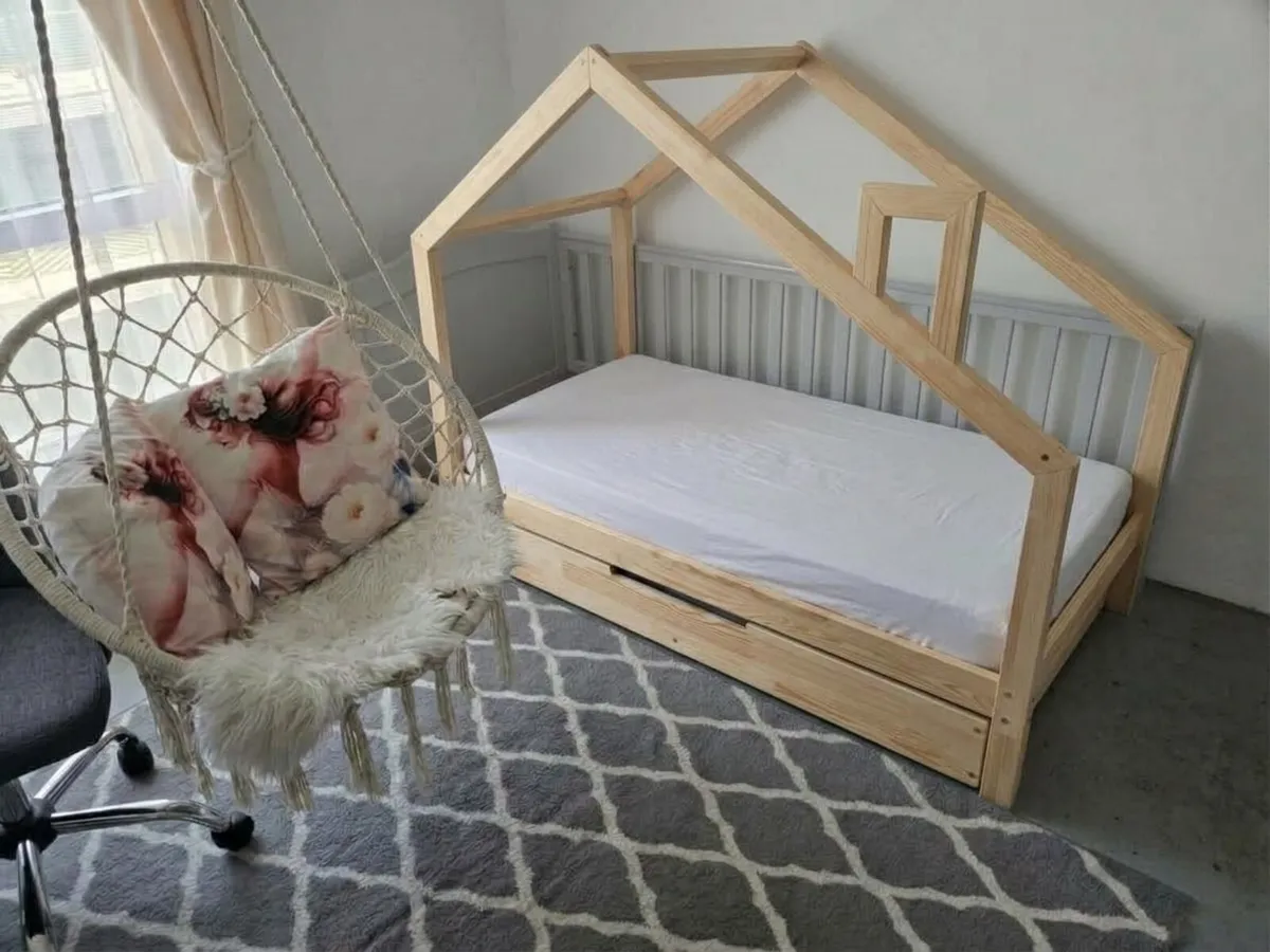 House Bed with Drawers - Image 4