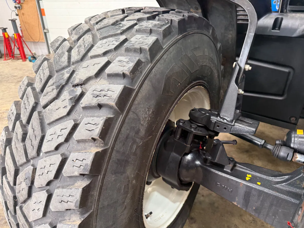 Full set of Nokian Tyres & Rims to Suite T5 - Image 4