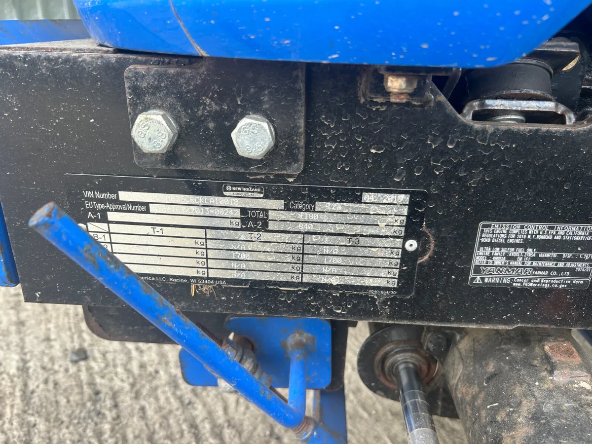 2019 New Holland Boomer 25C Compact Tractor - Image 2