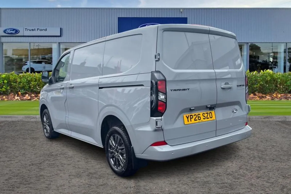 Ford Transit Custom 320 L1  FWD 2.0 EcoBlue 136ps - Image 2