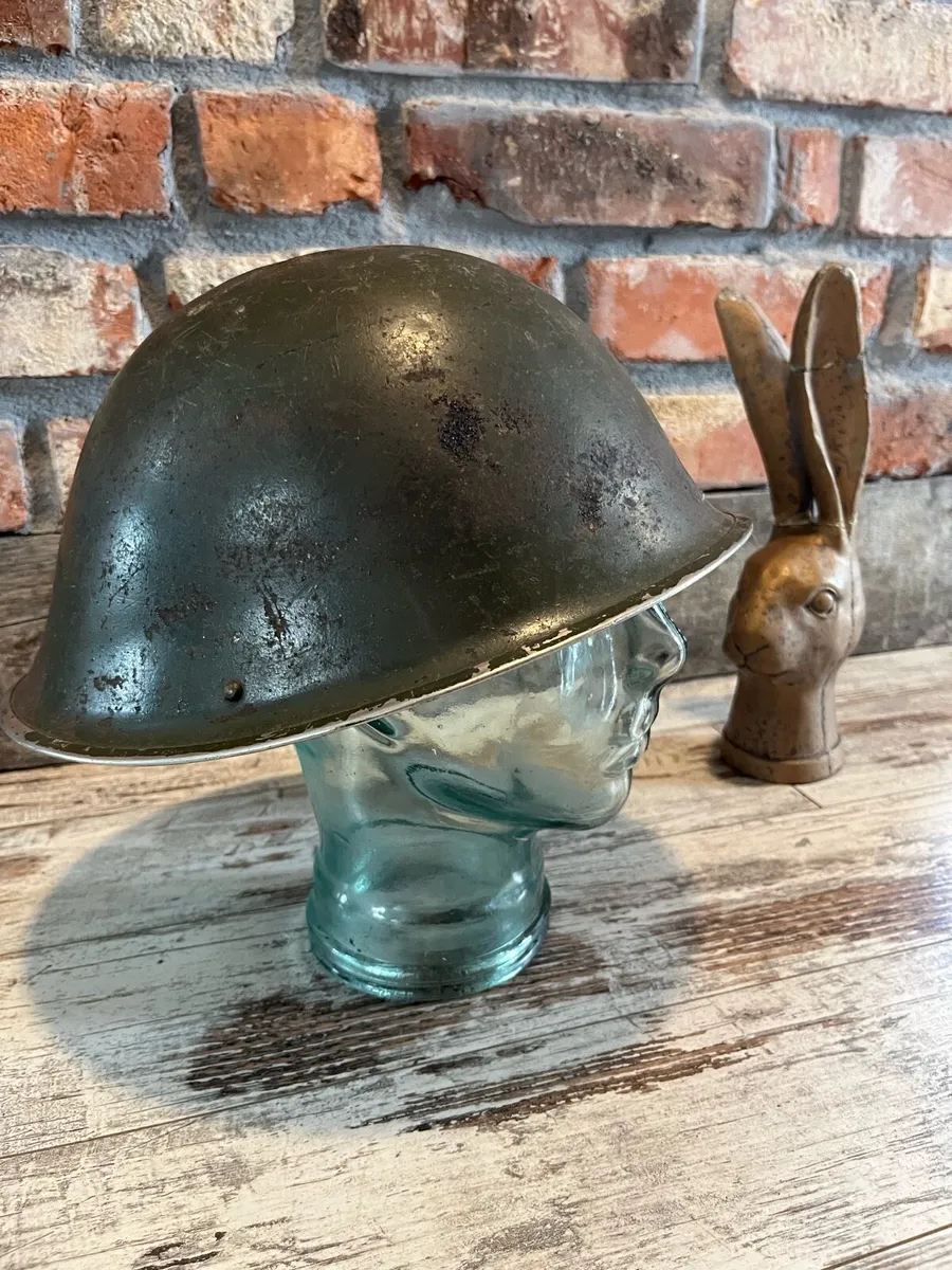 Vintage army helmet - Image 2