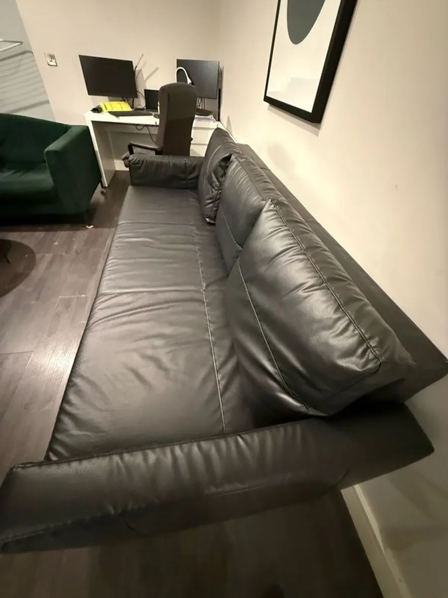 3 Seater Sofa - Image 4