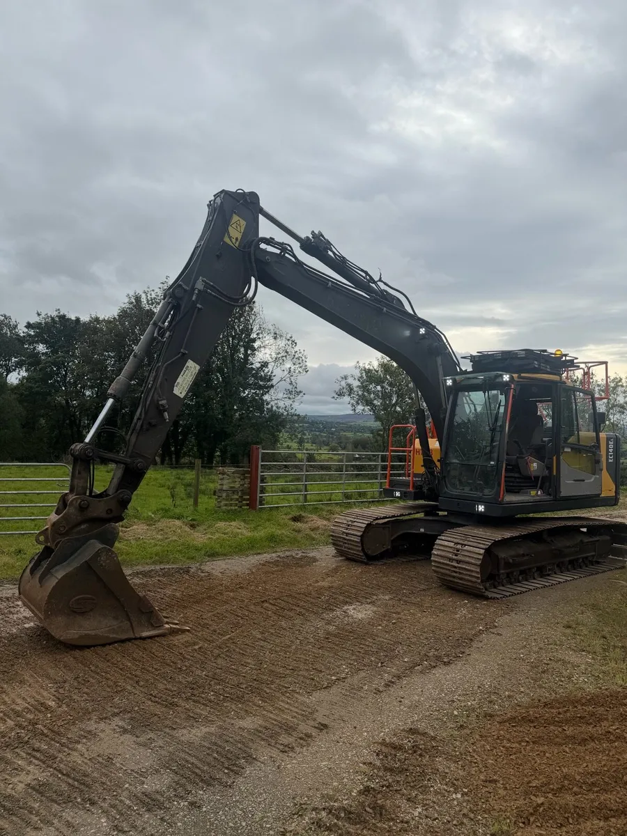 2018 Volvo 14ton ec140el - Image 2