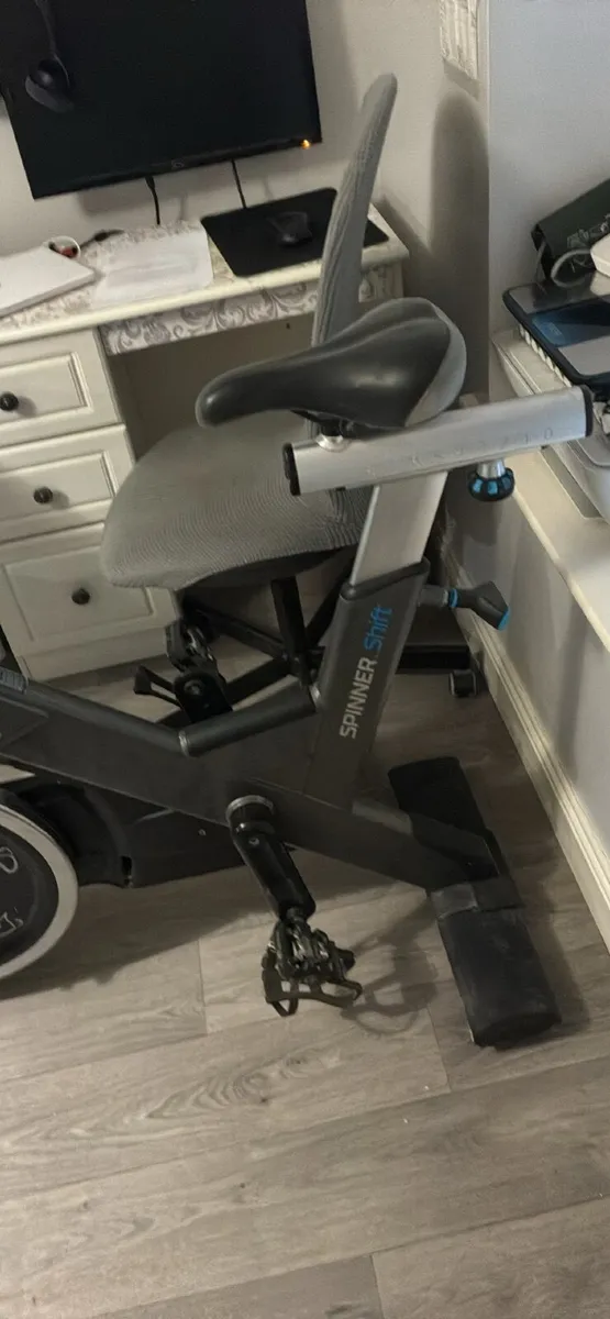 Spinner Shift Professional Spinning Bike - Image 2