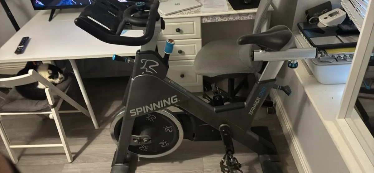 Spinner Shift Professional Spinning Bike - Image 4