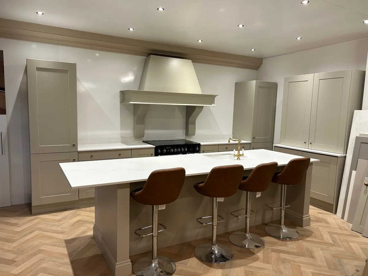 Kitchen ex display - Image 1