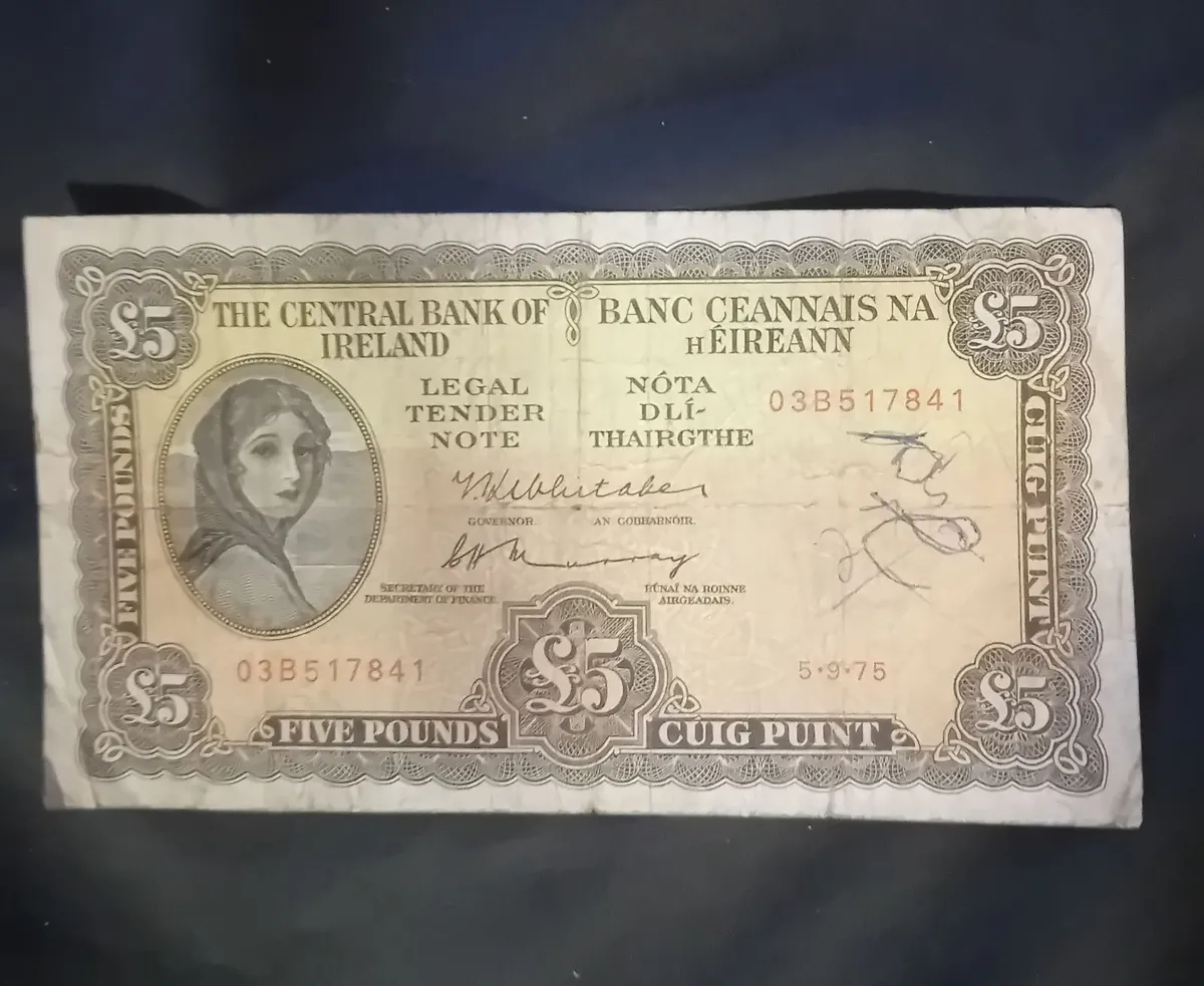 Old Irish banknotes - Image 2
