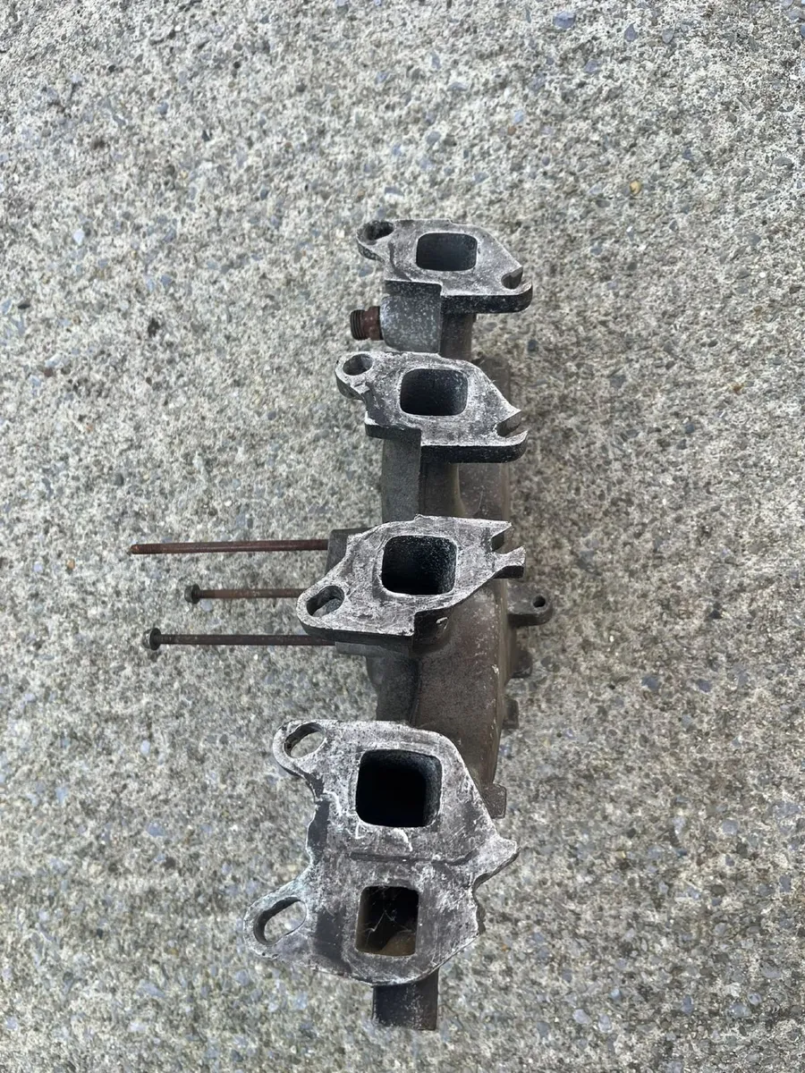 1.4 blocks opel and head and exhaust manifold squa - Image 1