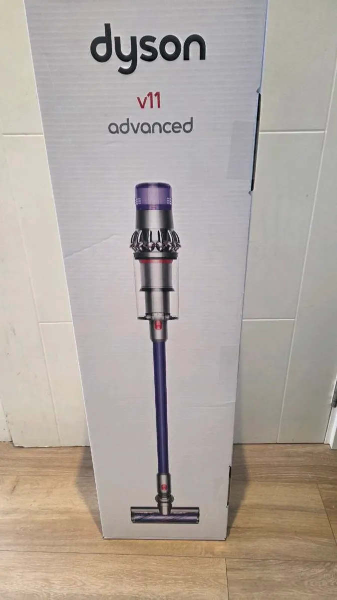 Dyson  v11 Advanced - Image 1