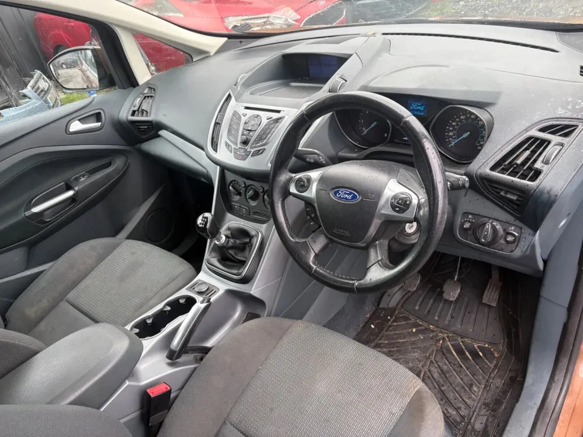 2014 Ford Focus C-Max 1.6 dsl driving - Image 2