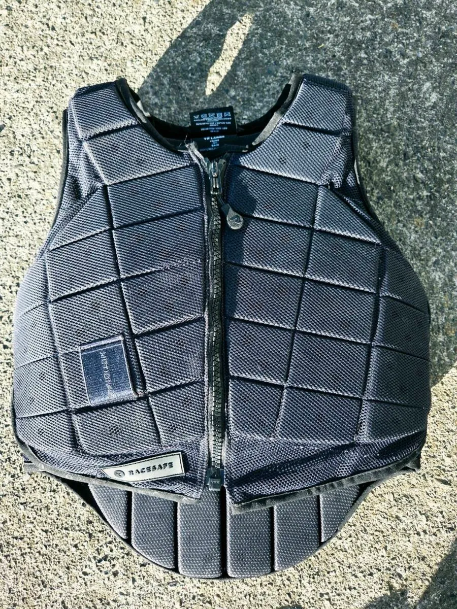 RACESAFE MOTION 3 BODY PROTECTOR - Image 4