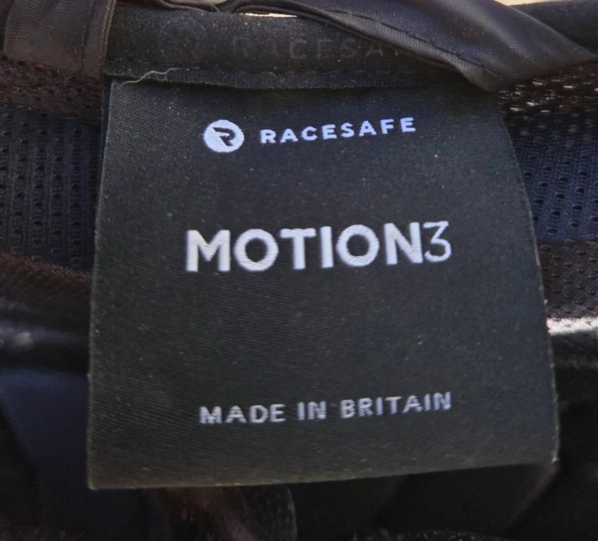 RACESAFE MOTION 3 BODY PROTECTOR - Image 3