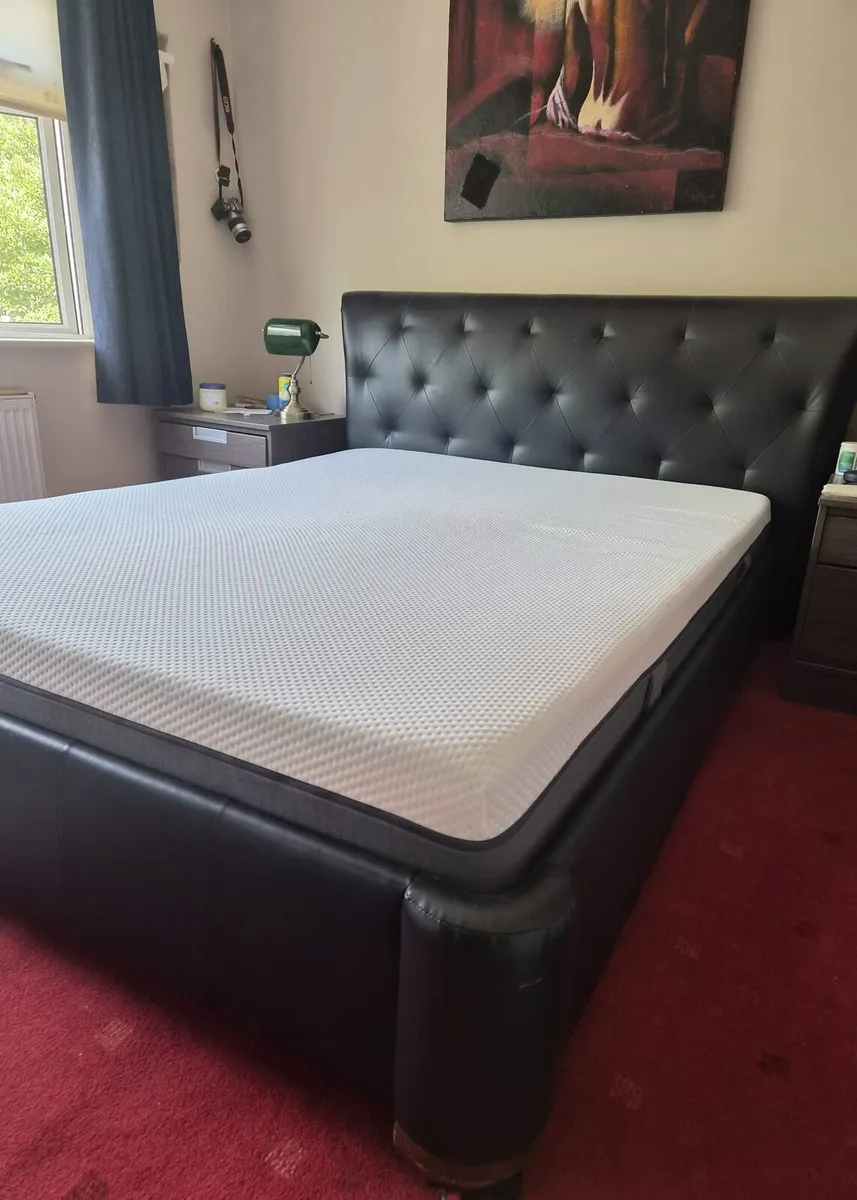 King size bed with frame & Emma mattress - Image 2