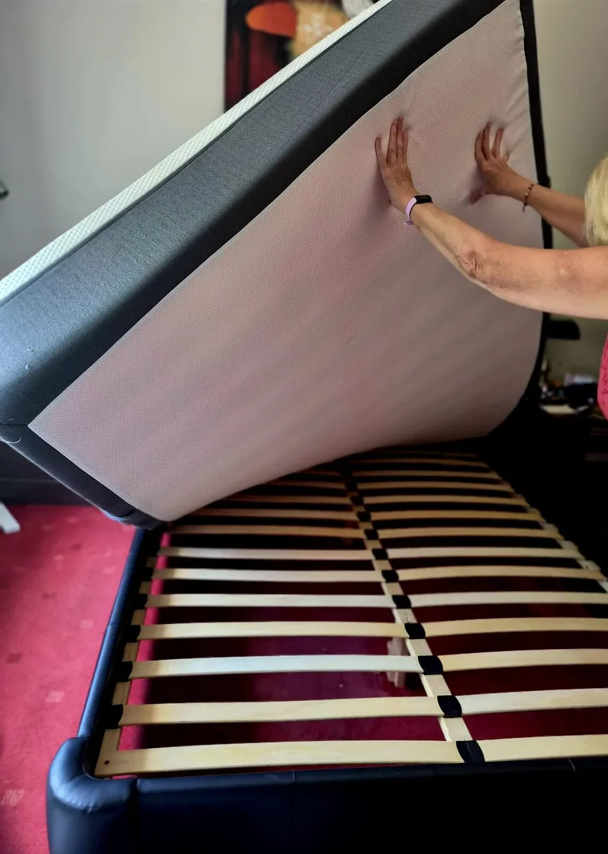 King size bed with frame & Emma mattress - Image 3