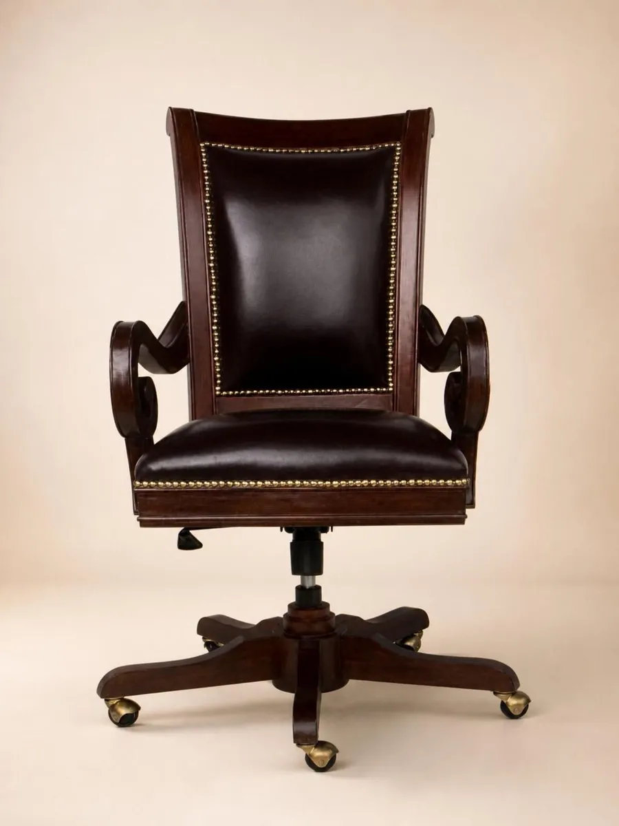 Classic Executive Office Chair - Image 1
