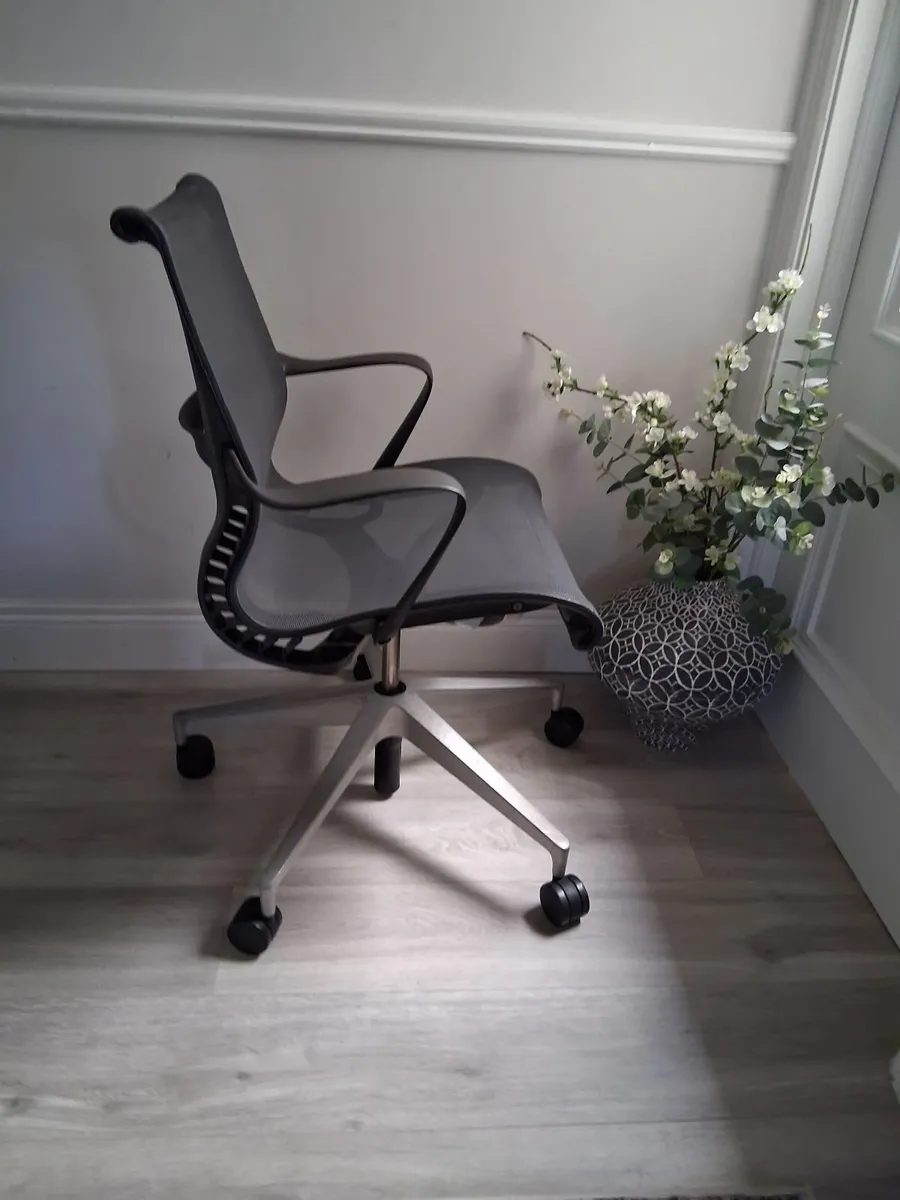Herman Miller Setu Office Chair - Image 3
