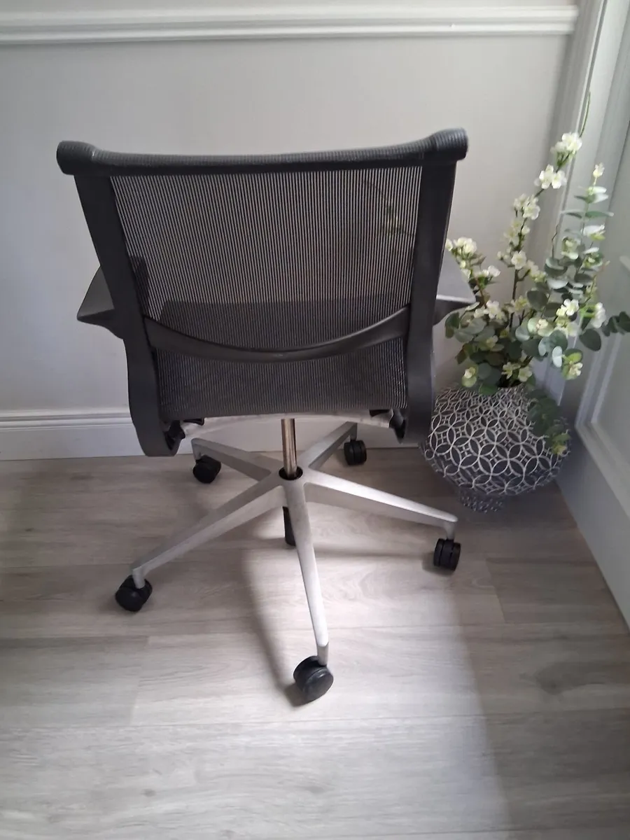 Herman Miller Setu Office Chair - Image 4