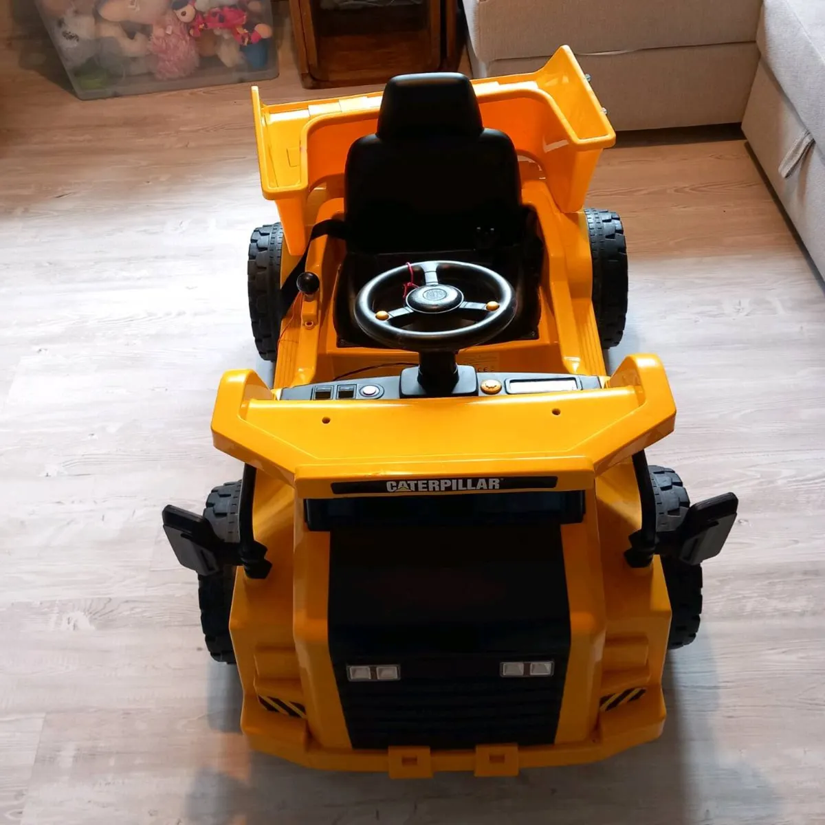 Battery Powered Dump Truck - Image 1