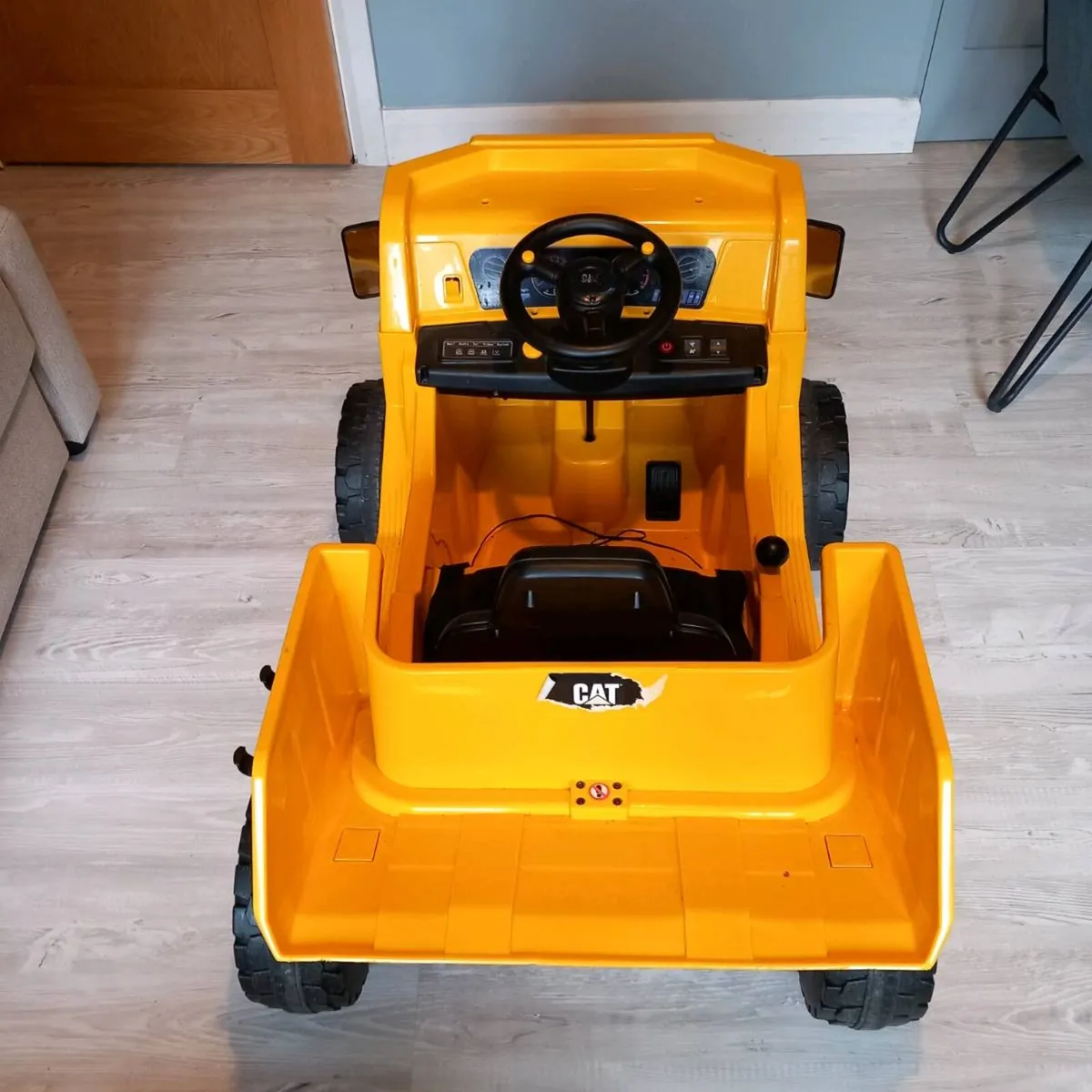Battery Powered Dump Truck - Image 4