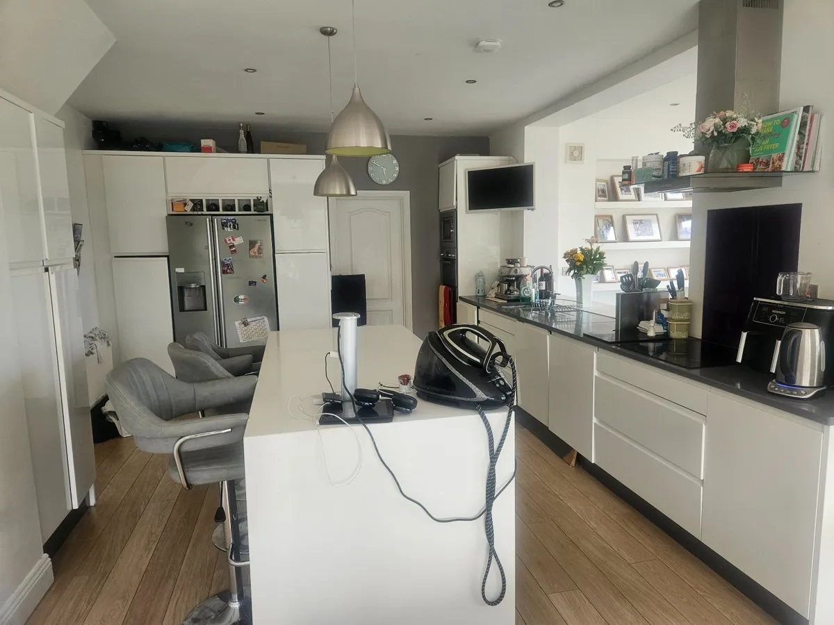 Kitchen doors white high gloss - Image 1