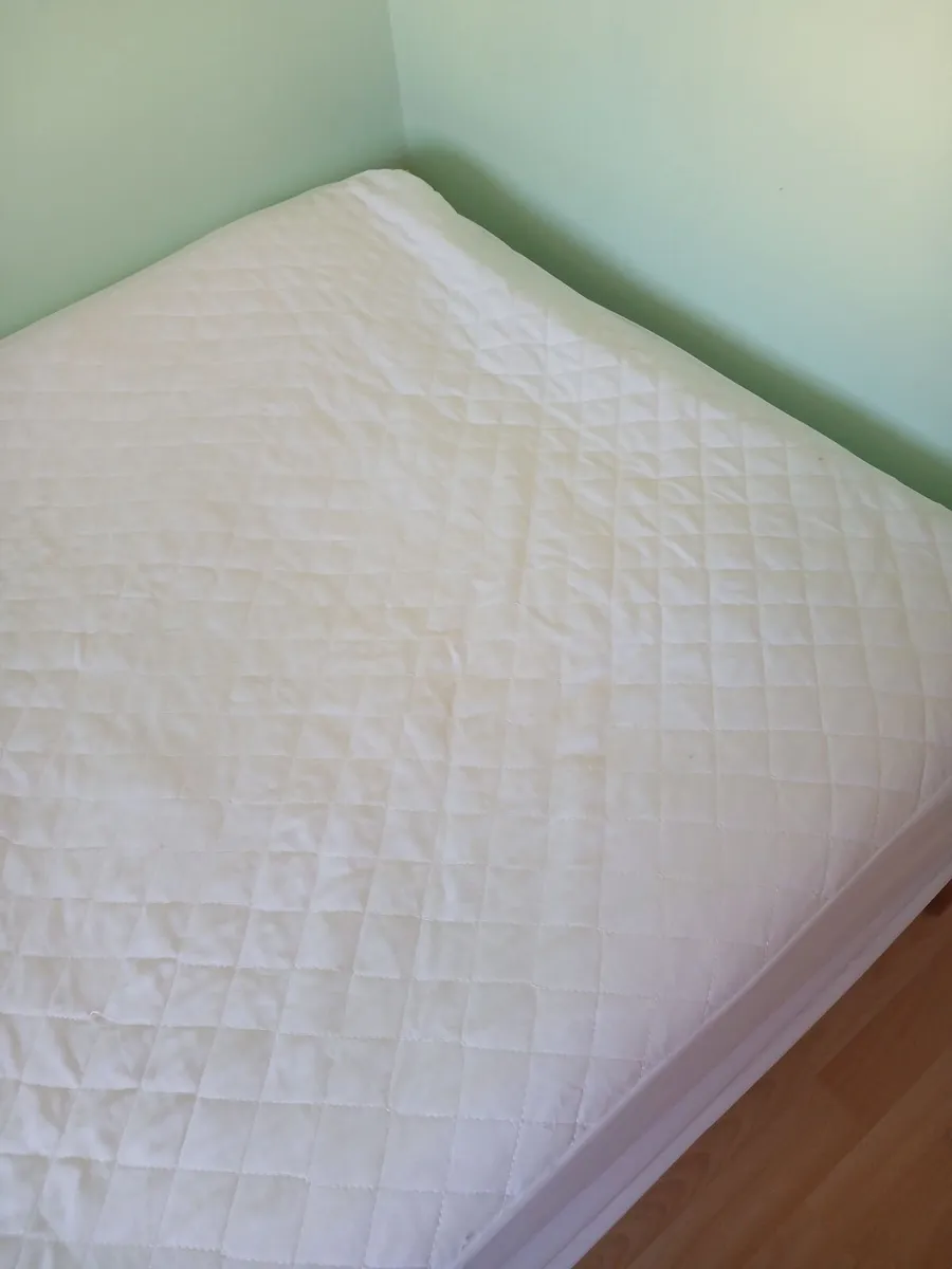 Single Mattress Topper - Image 3