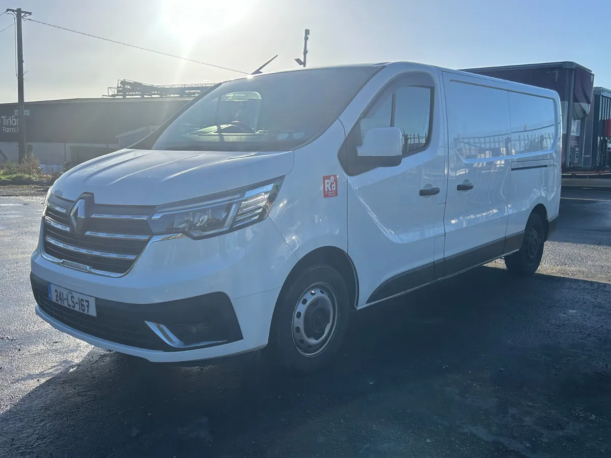 Renault Trafic 2024 - Image 2