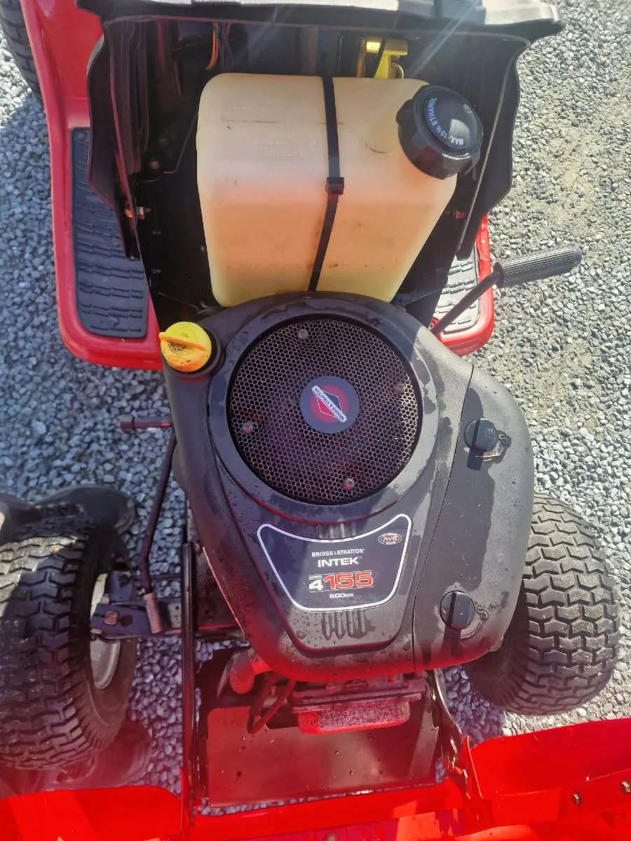 Massey Ferguson garden tractor - Image 4
