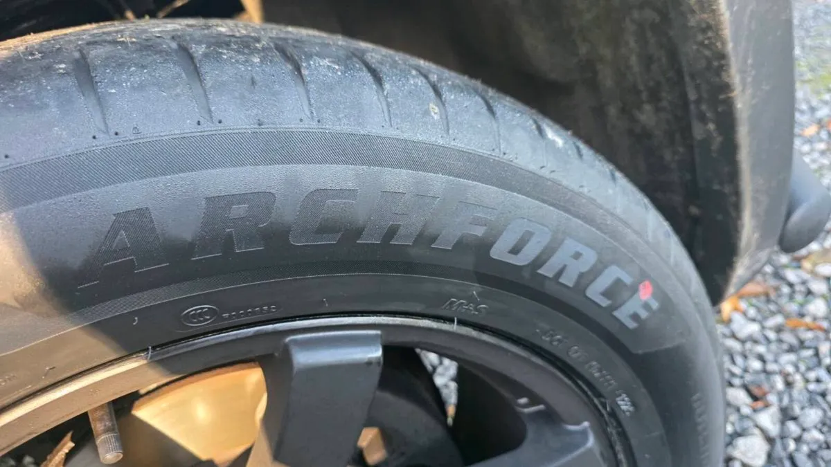 Zelda Arch Force 20" Tyre's 285/50/20 - Image 2