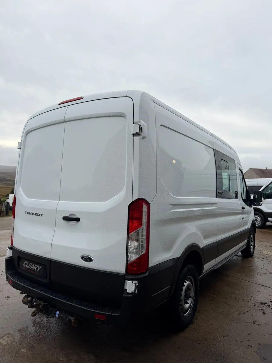 2022 Ford Transit 350, 130bhp Rwd 7 seater - Image 4