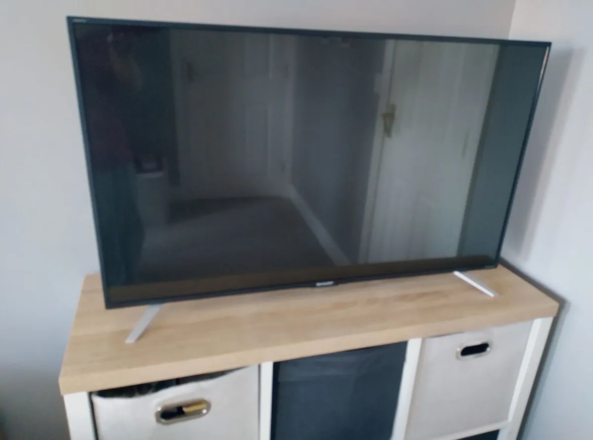 Television ,sharp LCD ,colour 43 inch - Image 1