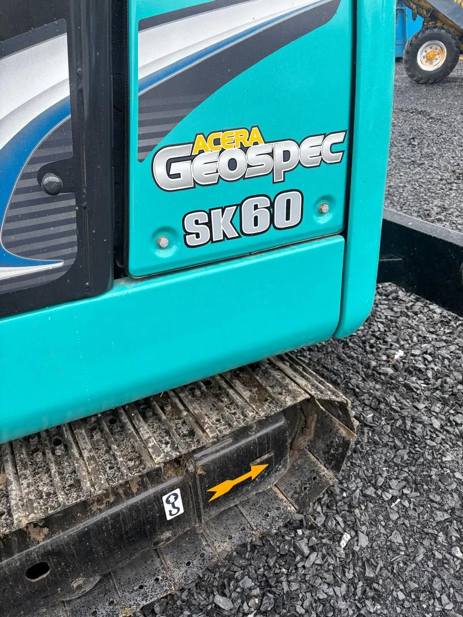 6 tonne digger - Image 2
