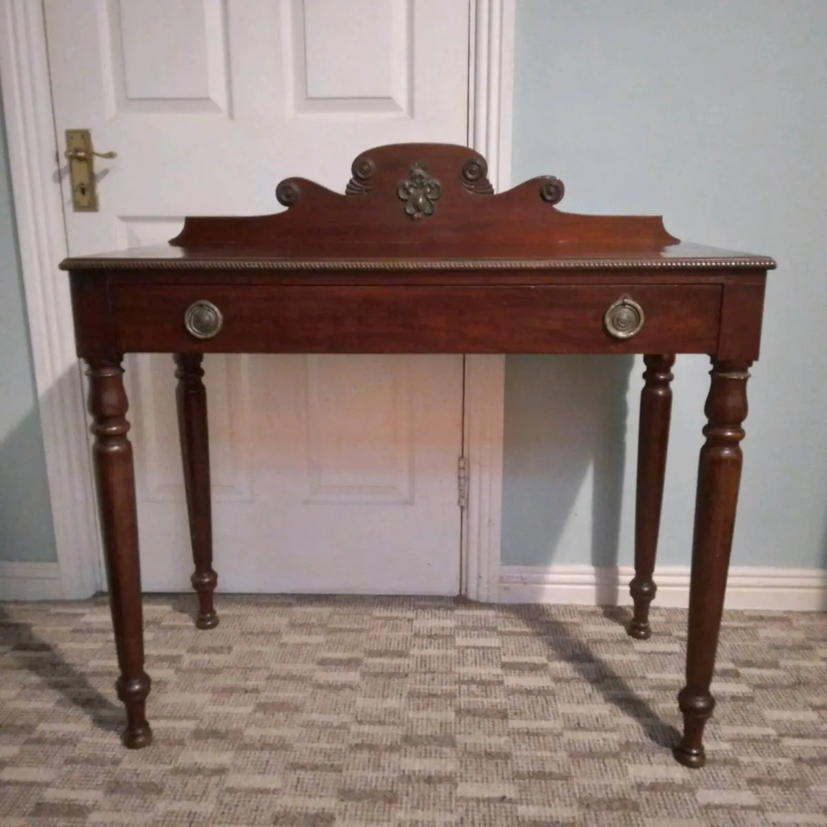 Side table - Image 1