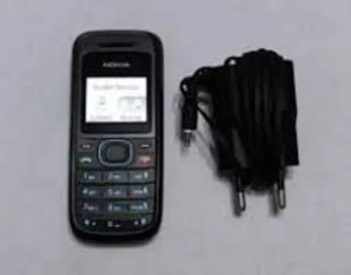 Cheap Unlocked Mobile Phone For DIY Work Jobs Team - Image 1