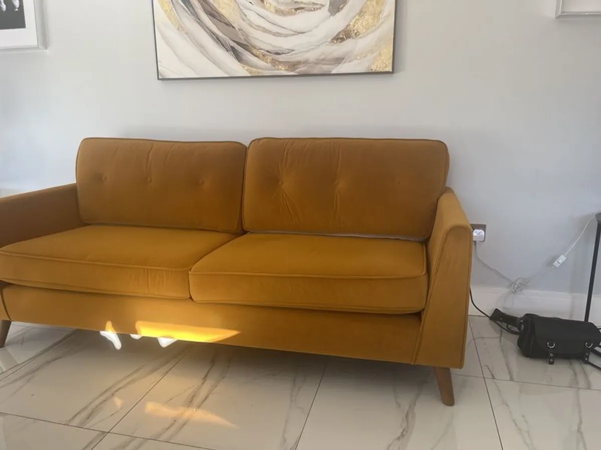 sofa - Image 3