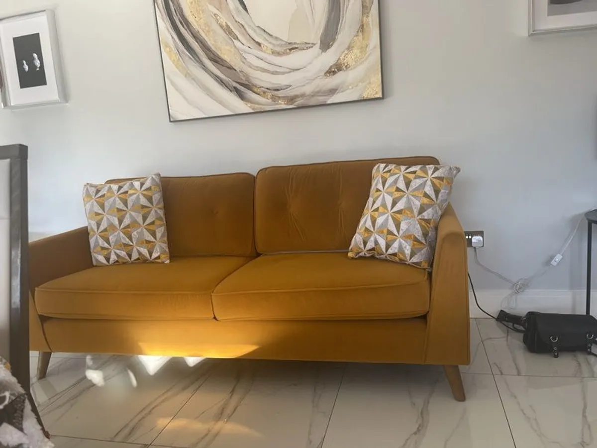 sofa - Image 2