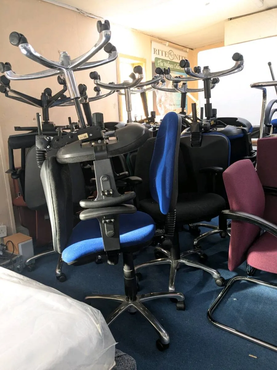 Office chairs - Image 2