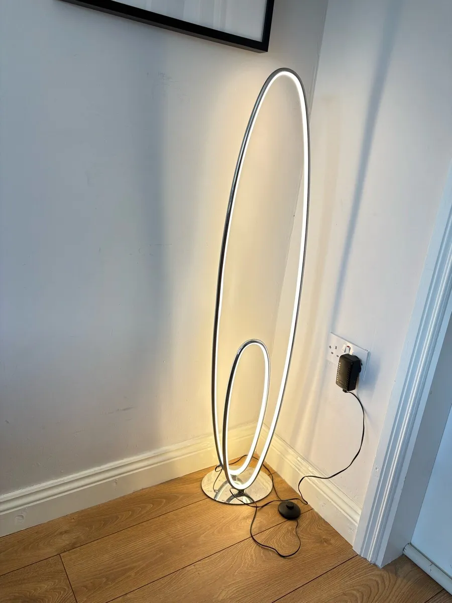 LED Floor Lamp - Image 3