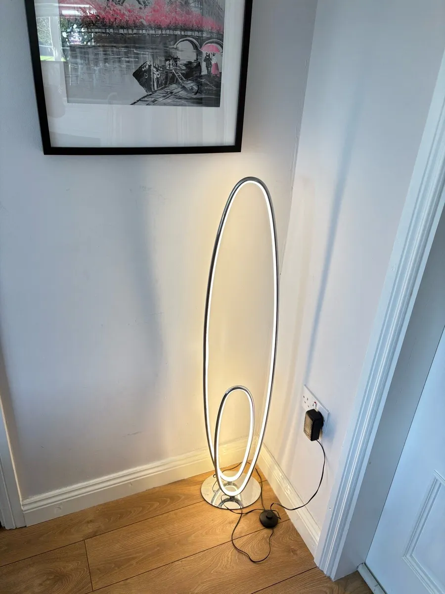 LED Floor Lamp - Image 4