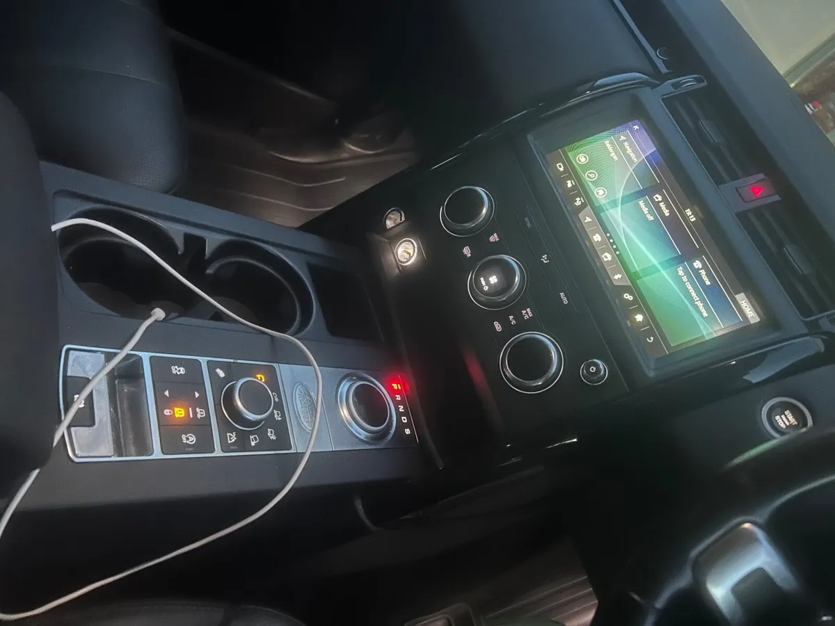 Land Rover Discovery 2019 - Image 3