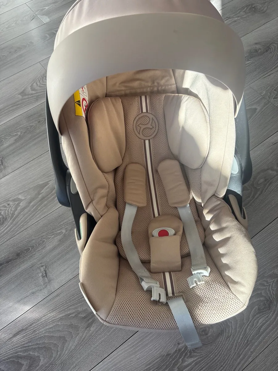 Cybex car seat - Image 2