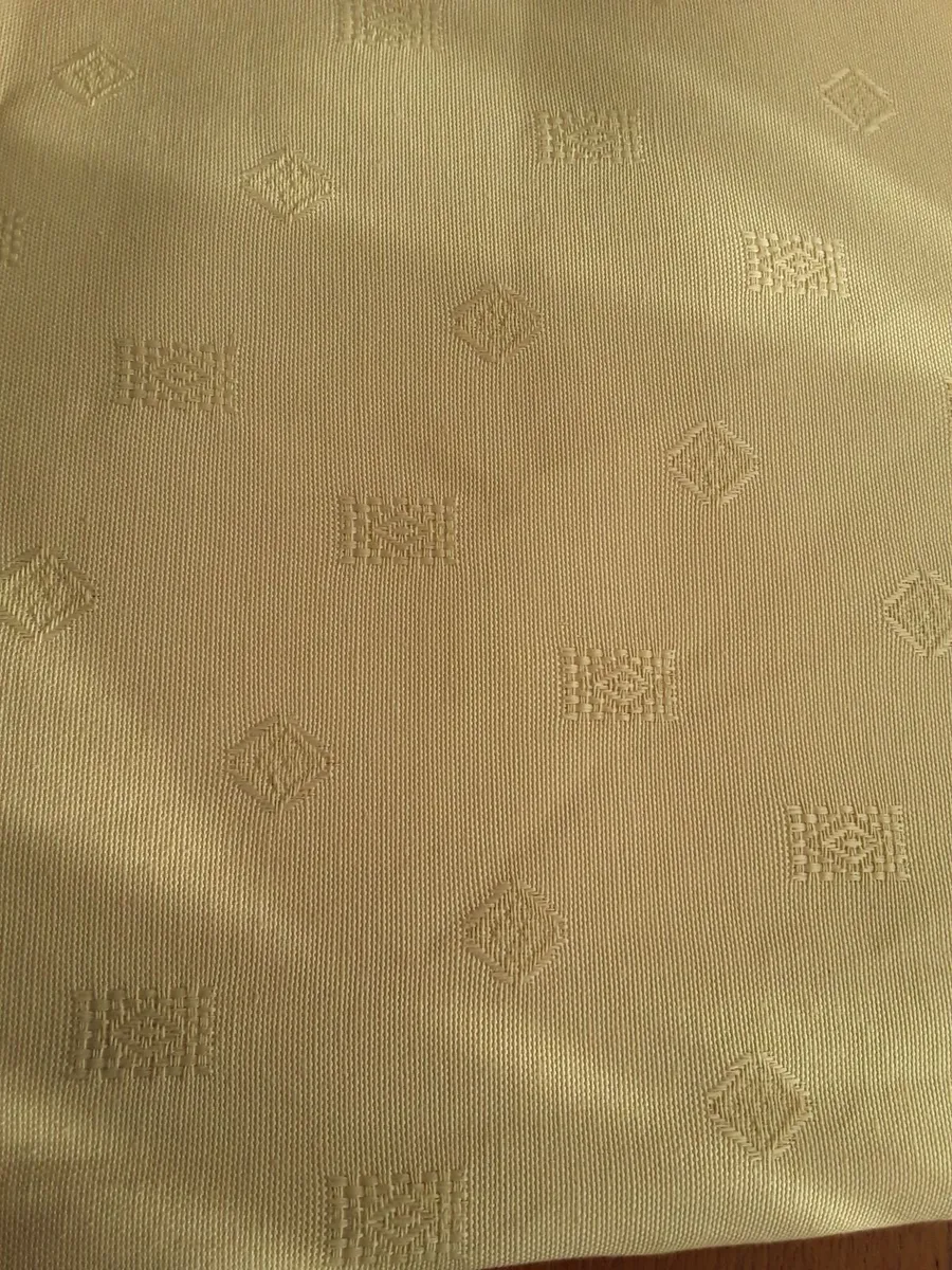 Lovely embossed pattern large drapes - Image 2