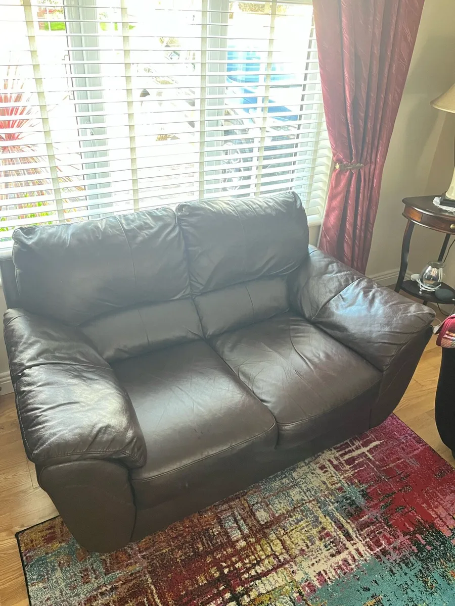 Brown leather furniture suite - Image 1
