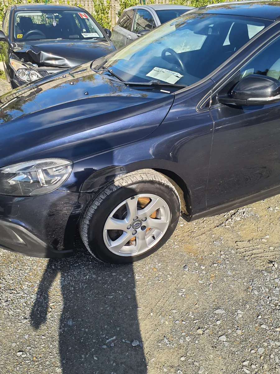 Volvo V40 2016 Cross Country - Image 3