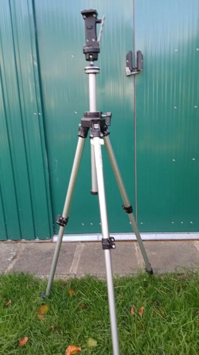 Manfrotto Professional Tripod, Nikon ML3 Transmitter and Receiver - Image 1