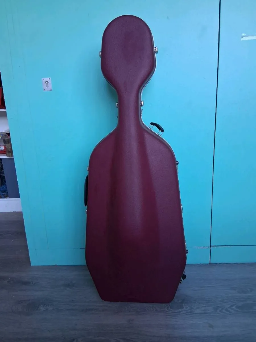 Cello hard case. - Image 1