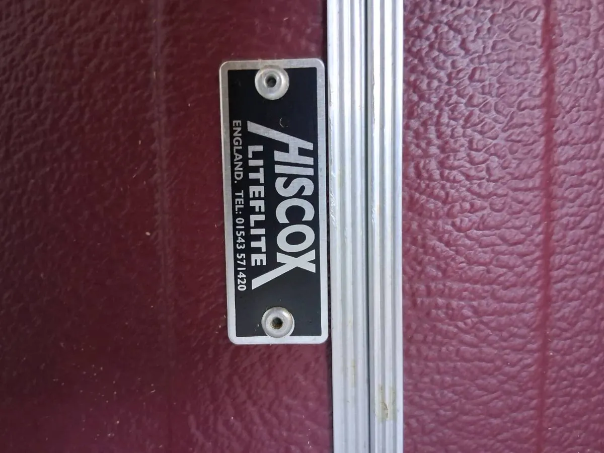 Cello hard case. - Image 3