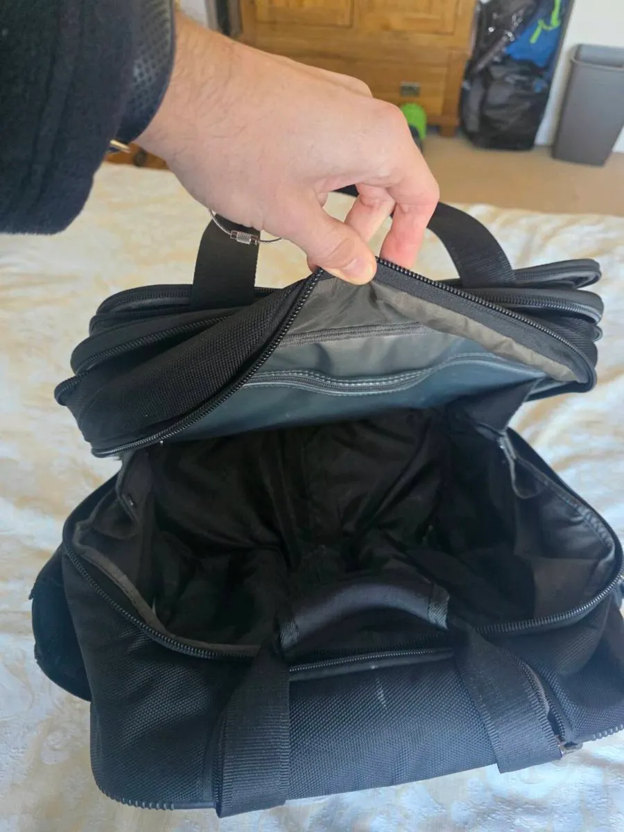 TravelPro Flight Crew Roller Bag - Image 3